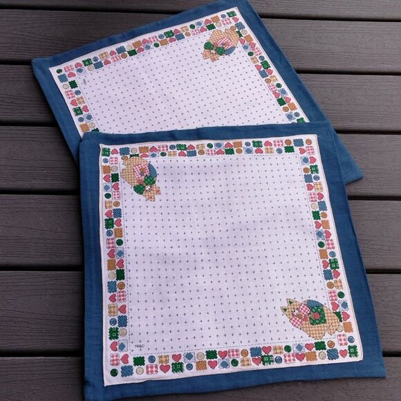 Kitten Printed Cotton 20 x 20 PAIR Throw Pillows Zippered Blue Linen NEW - Picture 7 of 11